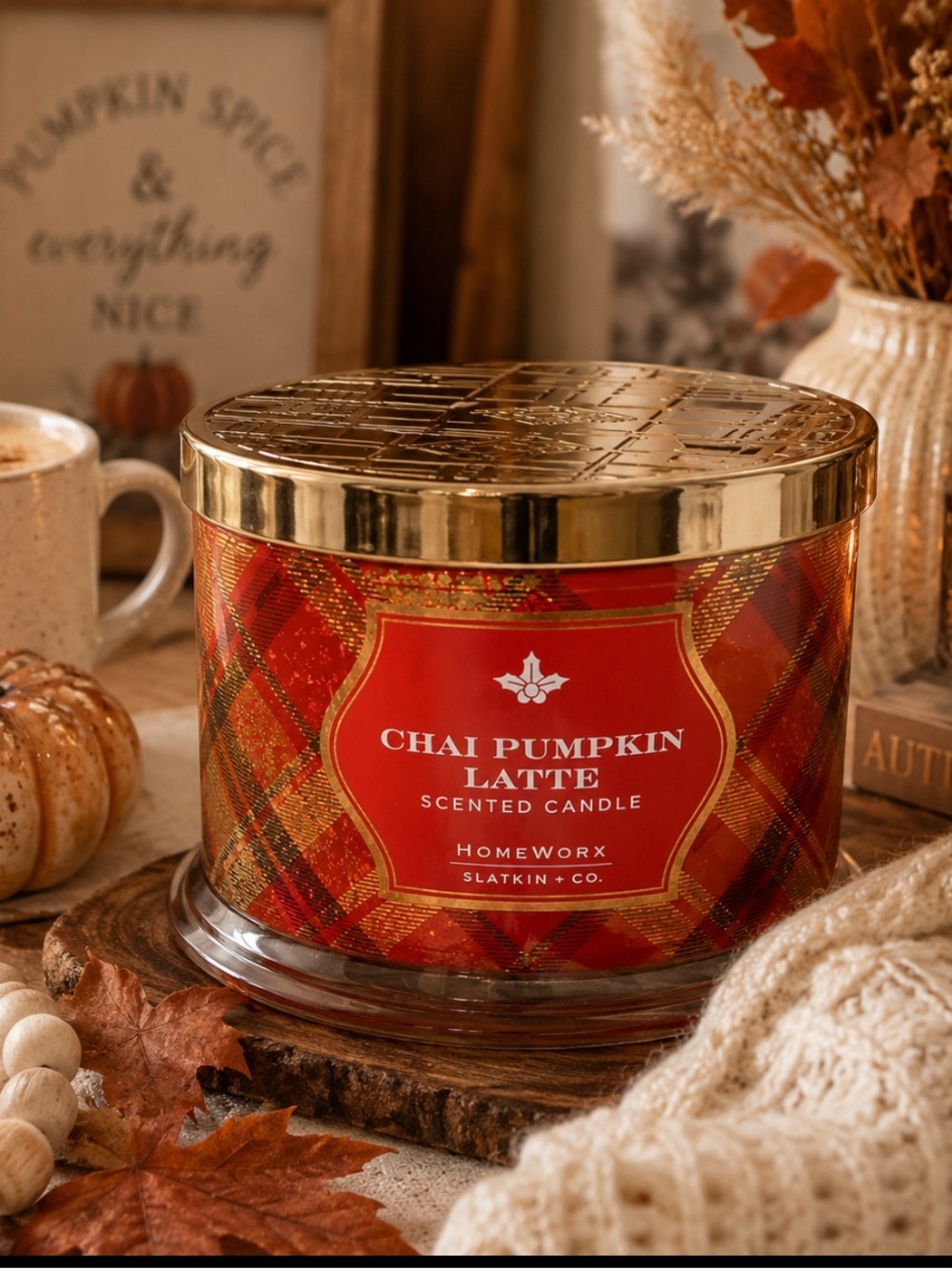 HomeWorx by Slatkin + Co.Chai Pumpkin Latte 4 Wick Candle 18 Oz Gold